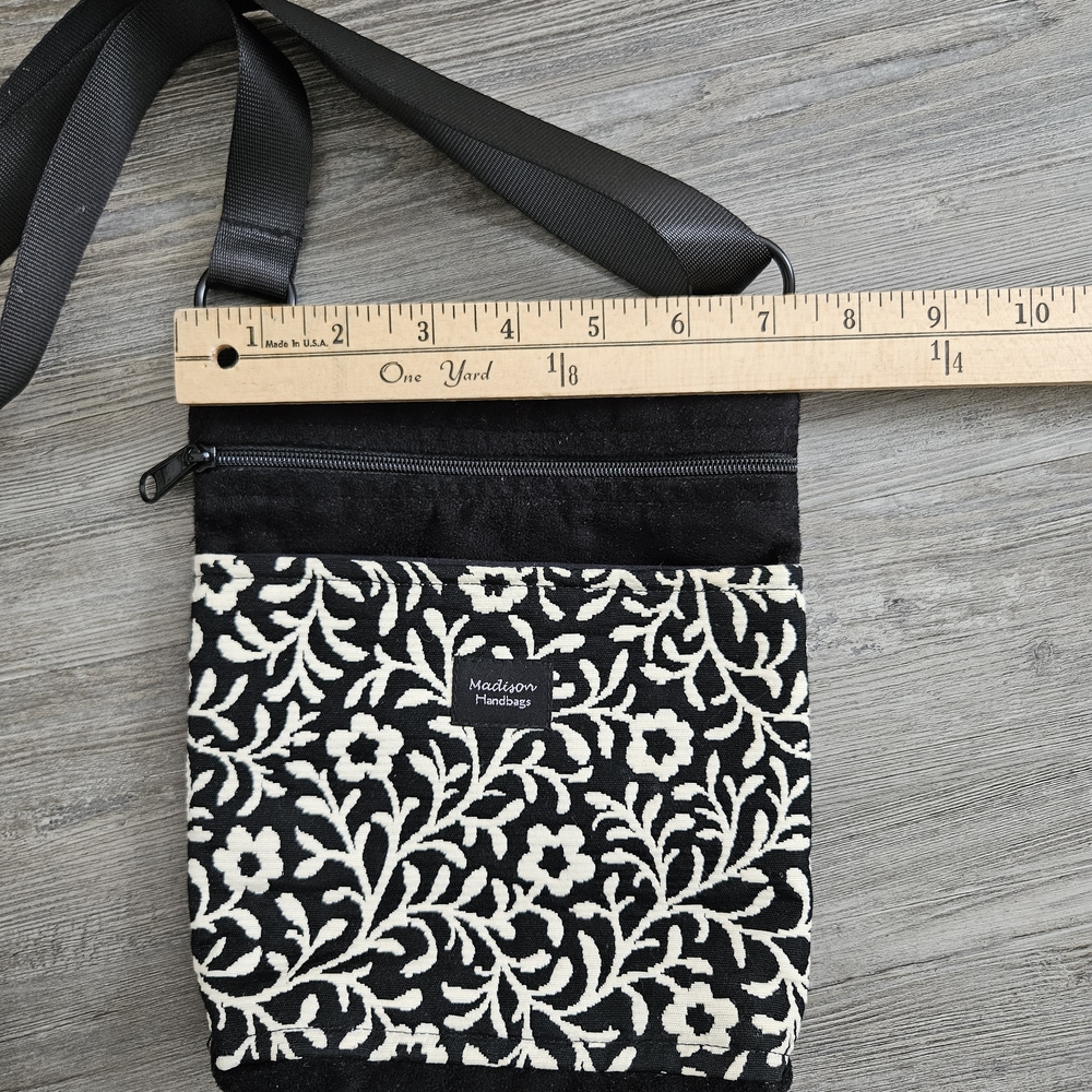 Madison Handbags Black and White Floral Crossbody Bag - Picture 2 of 5